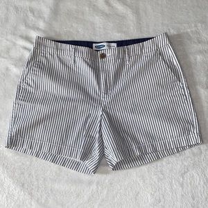 Old Navy Everyday Short